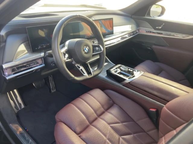 BMW 740 740d M-Sport Sedan xDrive