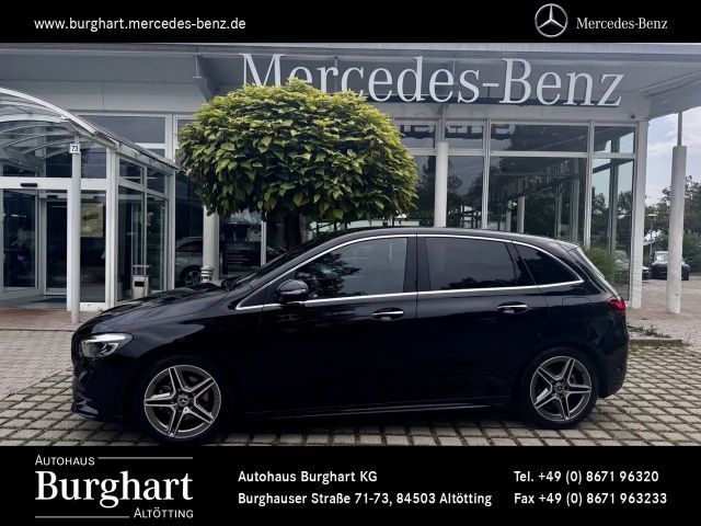 Mercedes-Benz B 200 AMG Line Sedan