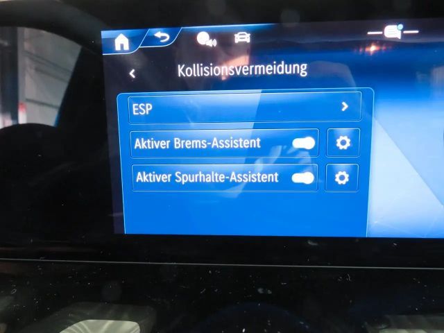 Mercedes-Benz GLA 200 AMG Line GLA 200 d