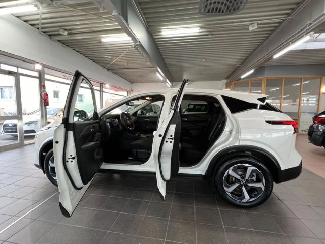 Nissan Qashqai 1.3 Connecta LED+KEYLESS+360°+ACC+VC uvm