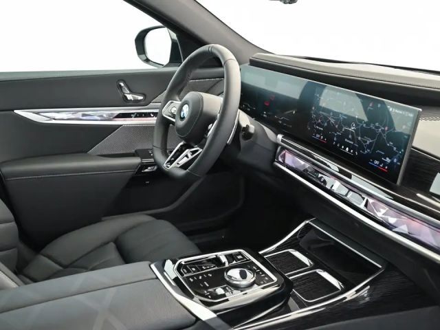 BMW 740 740d M-Sport Sedan xDrive