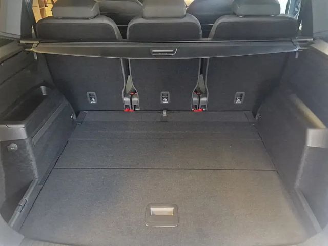 Volkswagen Touran ACT DSG R-Line