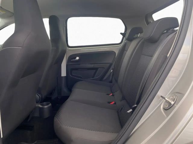 Volkswagen up! Active