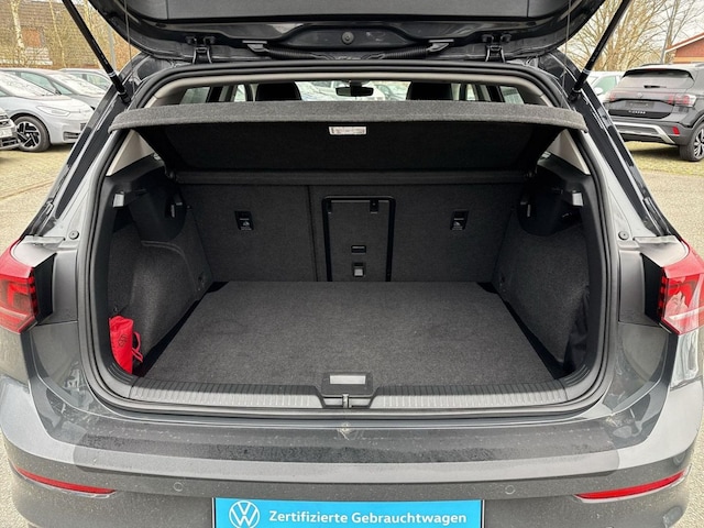 Volkswagen Golf 1.5 eTSI Golf VIII Style