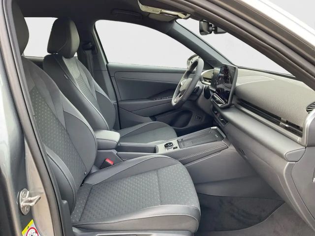 Volkswagen T-Roc 1.5 eTSI DSG R-Line