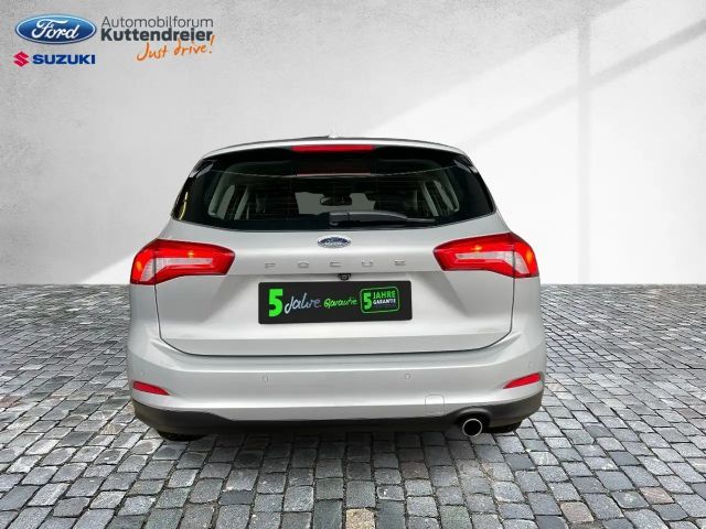 Ford Focus Cool & Connect Wagon