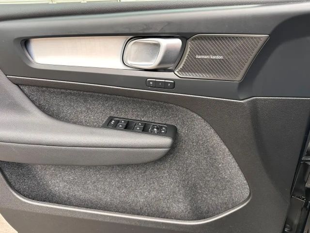 Volvo XC40 B3 PlusBlackEdition,Pano,20'',360°,BLIS,ACC