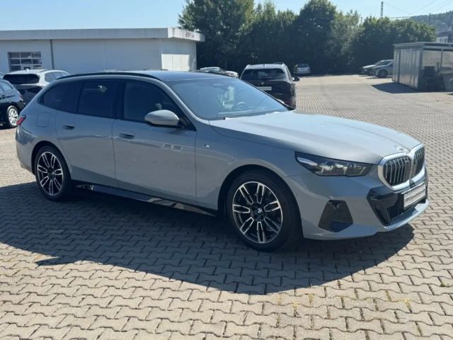 BMW 520 520d M-Sport Touring
