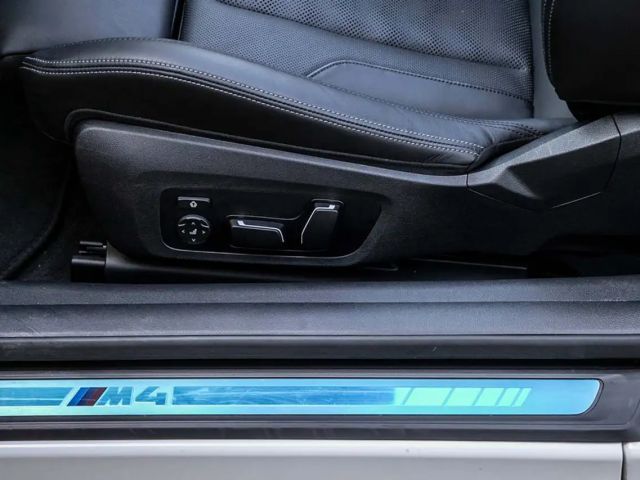 BMW M4 Cabrio Competition xDrive