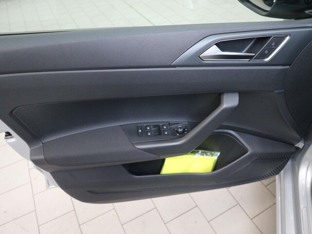 Volkswagen Taigo 1.0 TSI R-Line Style