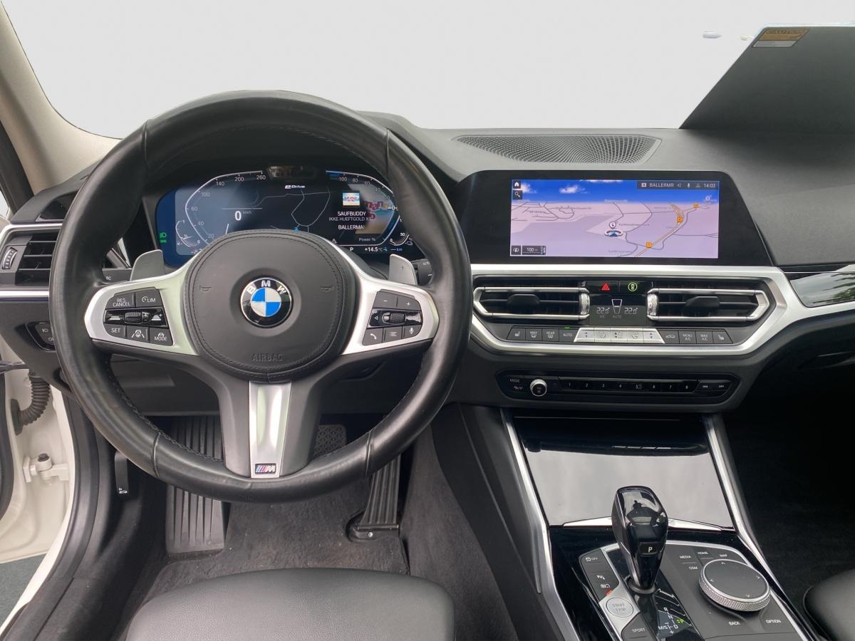 BMW 330 330e Touring iperformance