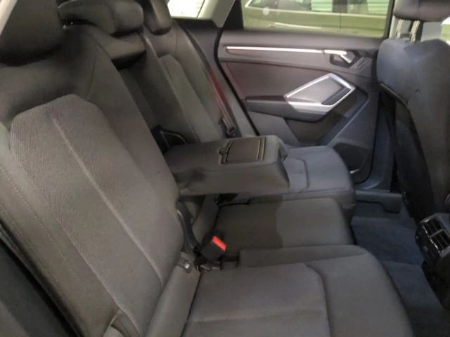 Audi Q3 S-Line S-Tronic