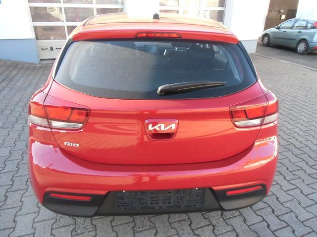 Kia Rio GDi