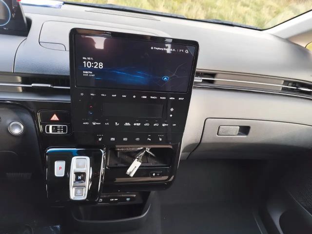 Hyundai Staria Trend