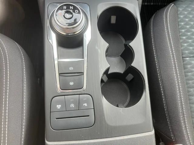 Ford Kuga Cool & Connect Hybrid