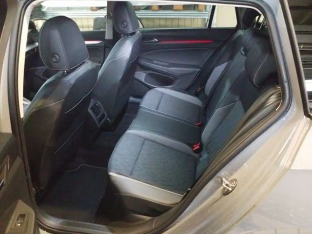 Volkswagen Golf 1.5 eTSI DSG Golf VIII