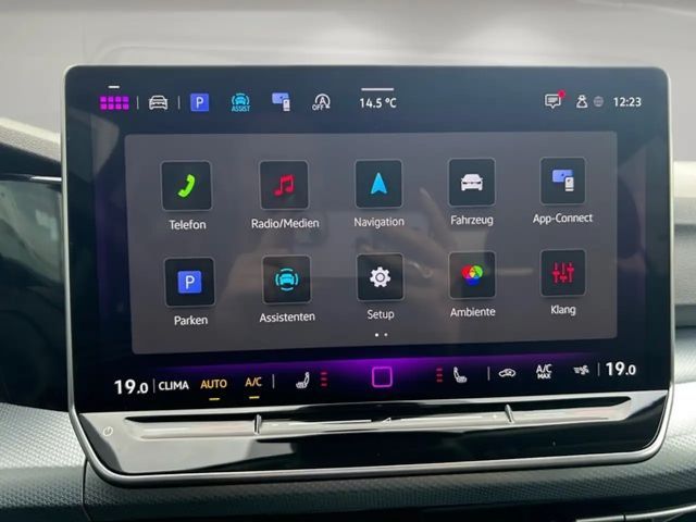 Volkswagen Golf 1.5 eTSI DSG Golf VIII