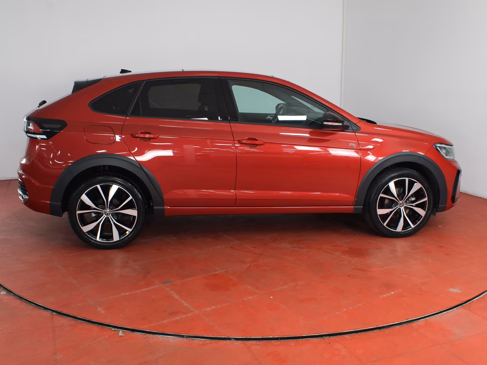 Volkswagen Taigo 1.0 TSI DSG R-Line