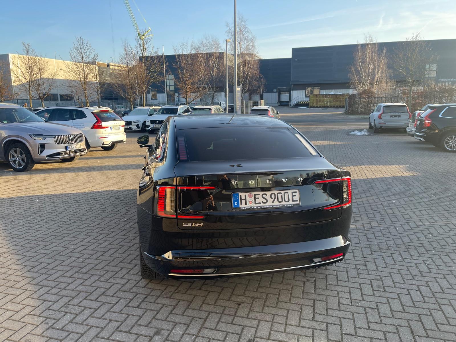 Volvo ES90 Extended range Single motor Ultra