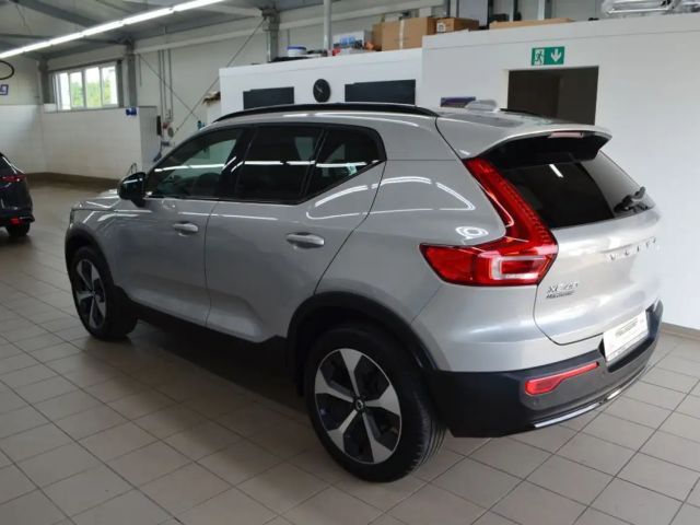 Volvo XC40 Business Dark Plus