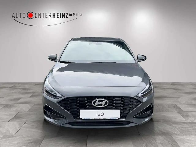 Hyundai i30 Advantage Hybrid T-GDi