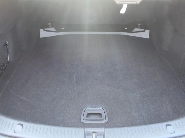 Mercedes-Benz E 220 4MATIC E 220 d Sedan