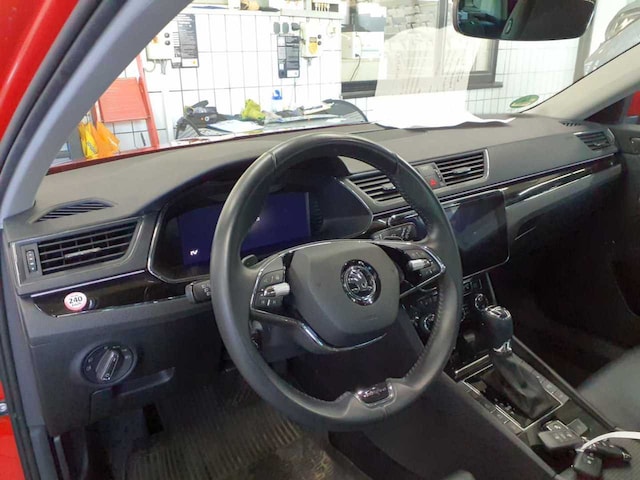 Skoda Superb 1.4 TSI Combi iV