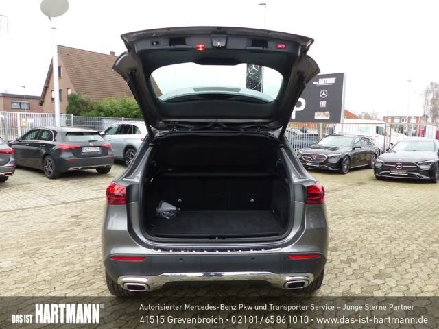 Mercedes-Benz GLA 180 Progressive