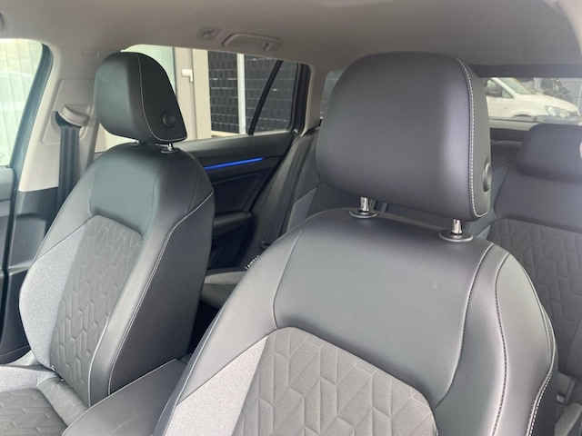 Volkswagen Golf 1.5 eTSI DSG Golf VIII Variant