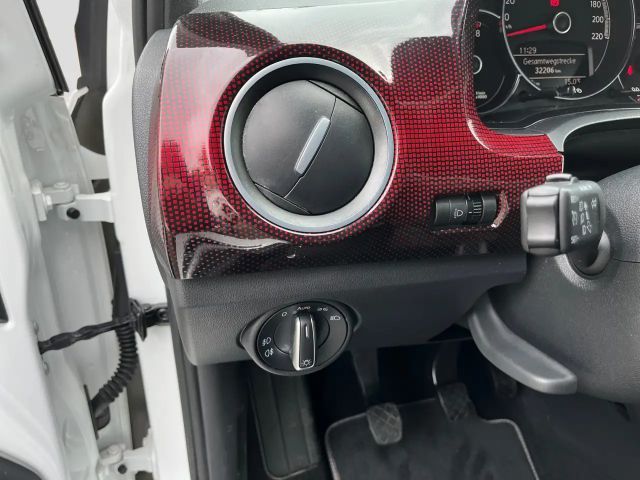 Volkswagen up! 1.0 TSI GTI