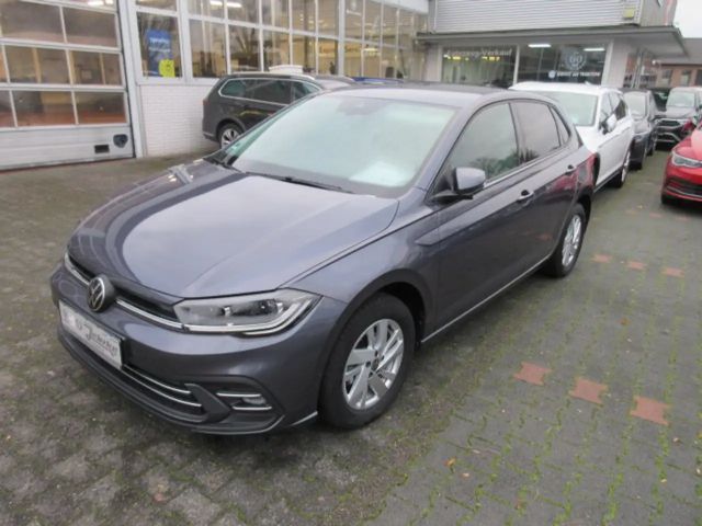 Volkswagen Polo 1.0 TSI DSG Style