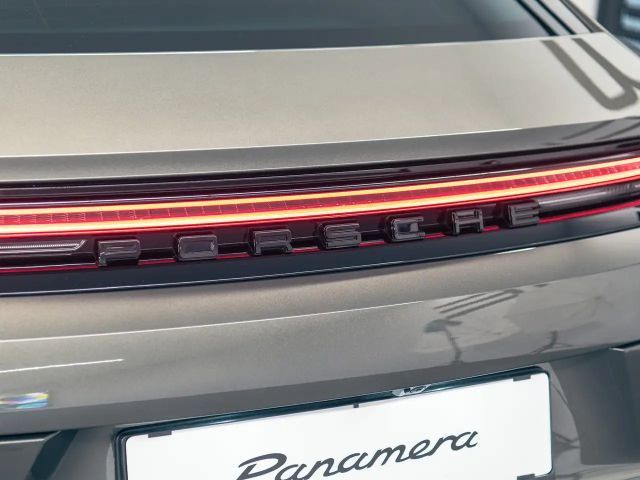 Porsche Panamera 4 E-Hybrid
