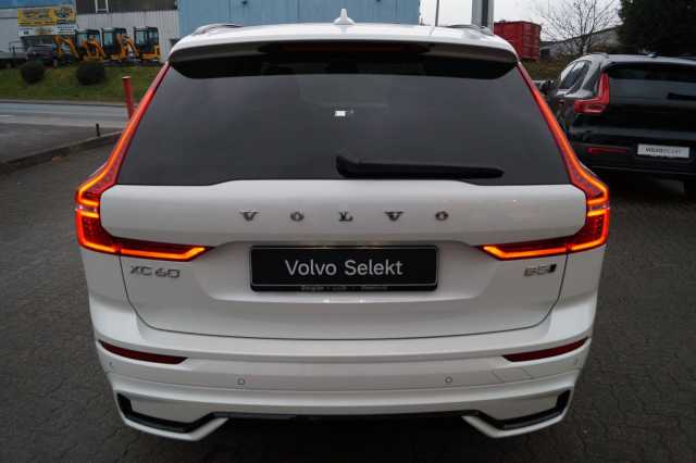 Volvo XC60 AWD Dark