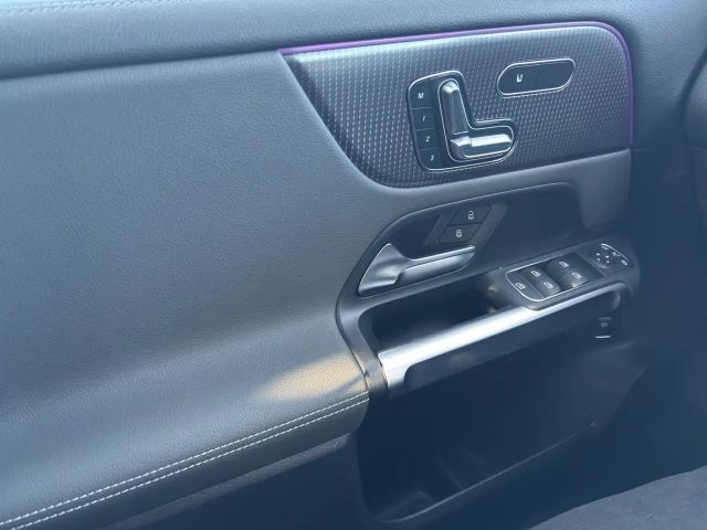 Mercedes-Benz EQB 300 4MATIC