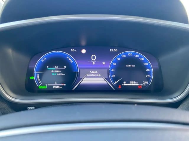 Toyota Corolla Cross Hybride Team D