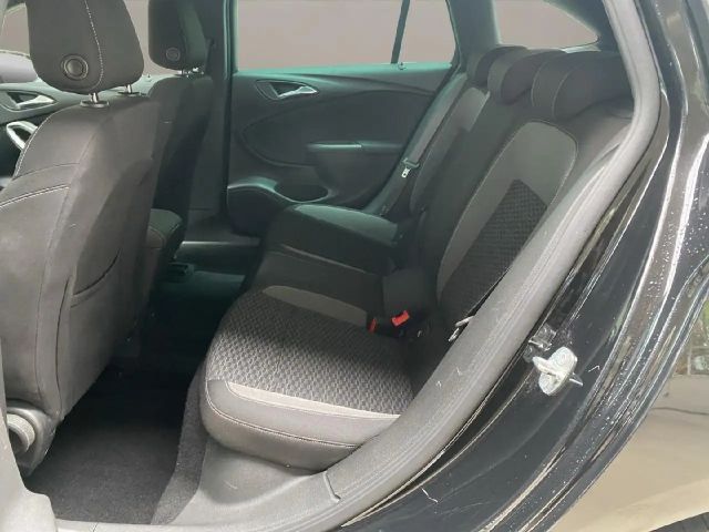 Opel Astra GS-Line Grand Sport