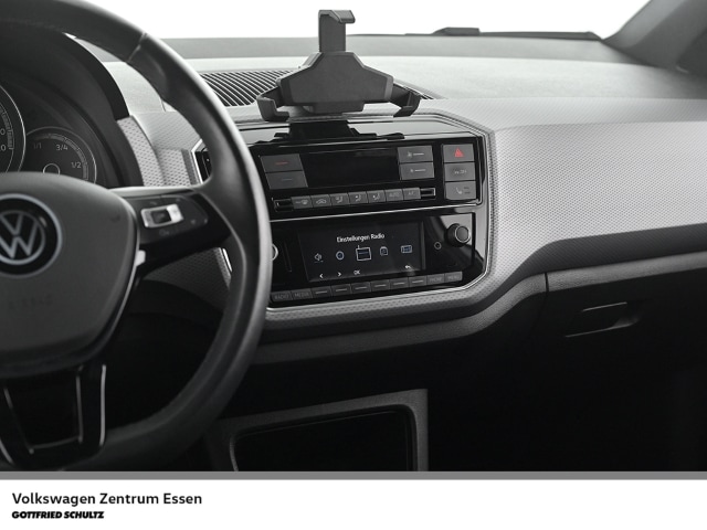 Volkswagen up! Active