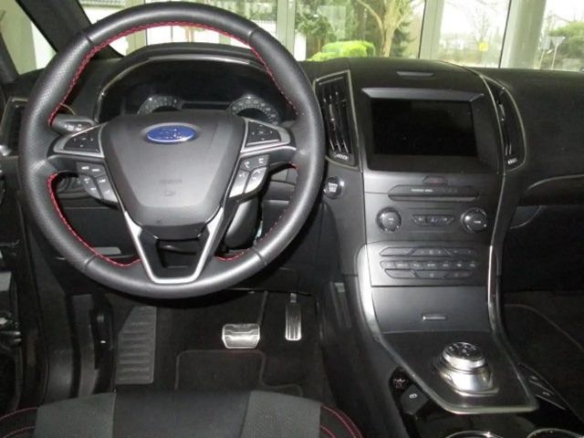 Ford S-Max ST Line