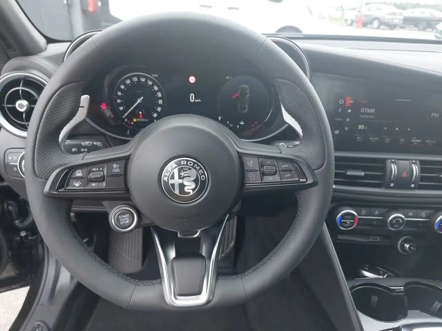 Alfa Romeo Giulia AWD