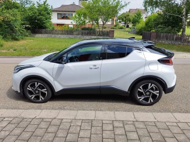 Toyota C-HR Team D