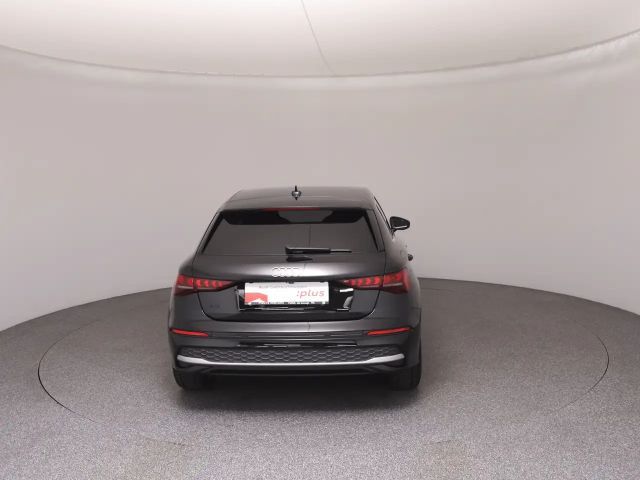 Audi A3 30 TFSI Sedan