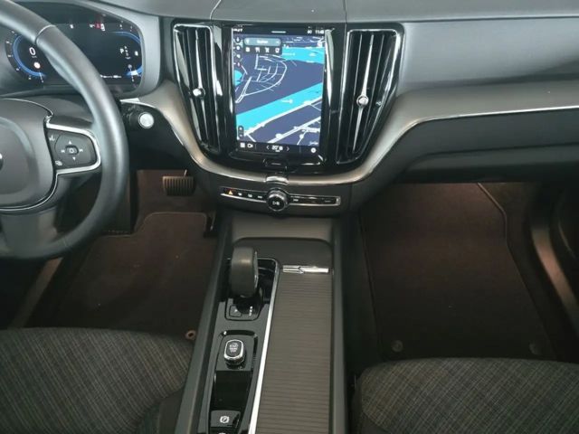 Volvo XC60 AWD Core