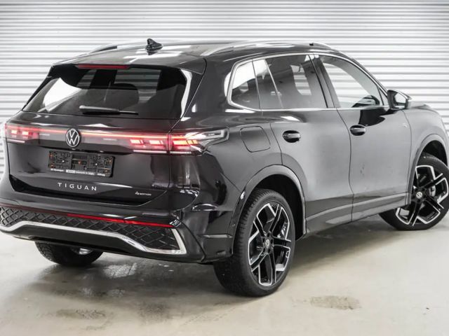 Volkswagen Tiguan 4Motion DSG R-Line