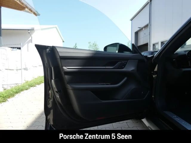 Porsche Taycan 4 Cross Turismo