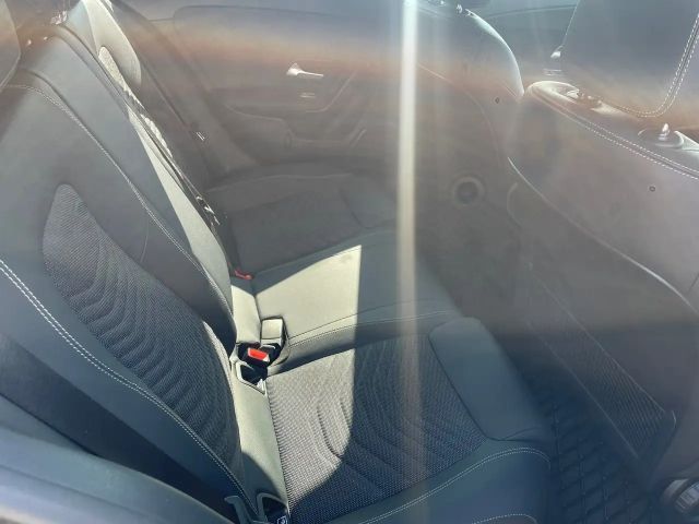 Mercedes-Benz A 200 Hatchback Style