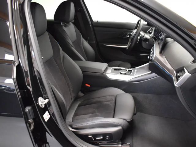 BMW 320 320d M-Sport Touring