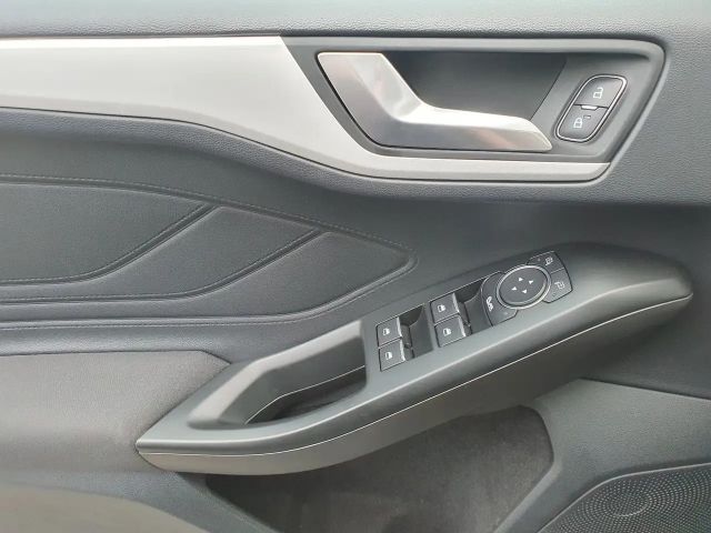 Ford Focus Cool & Connect Wagon