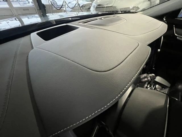 Volvo V90 AWD Dark Recharge T8 Ultra