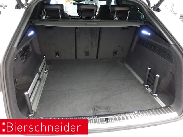 Audi RS Q8 Performance Quattro