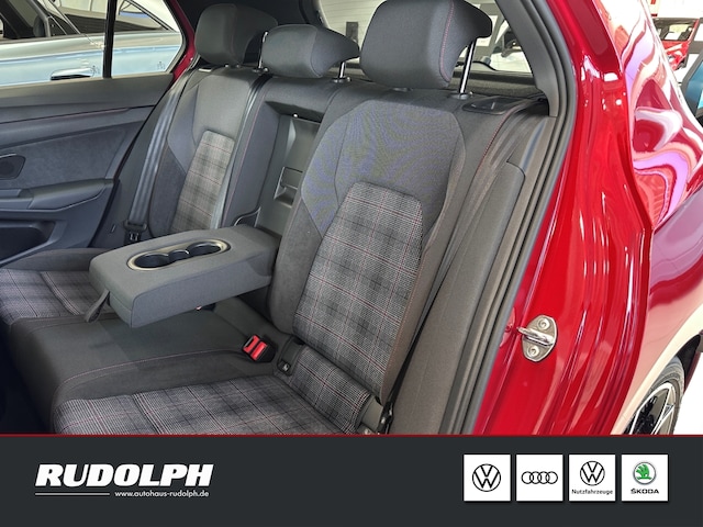 Volkswagen Golf 2.0 TSI DSG Golf VIII